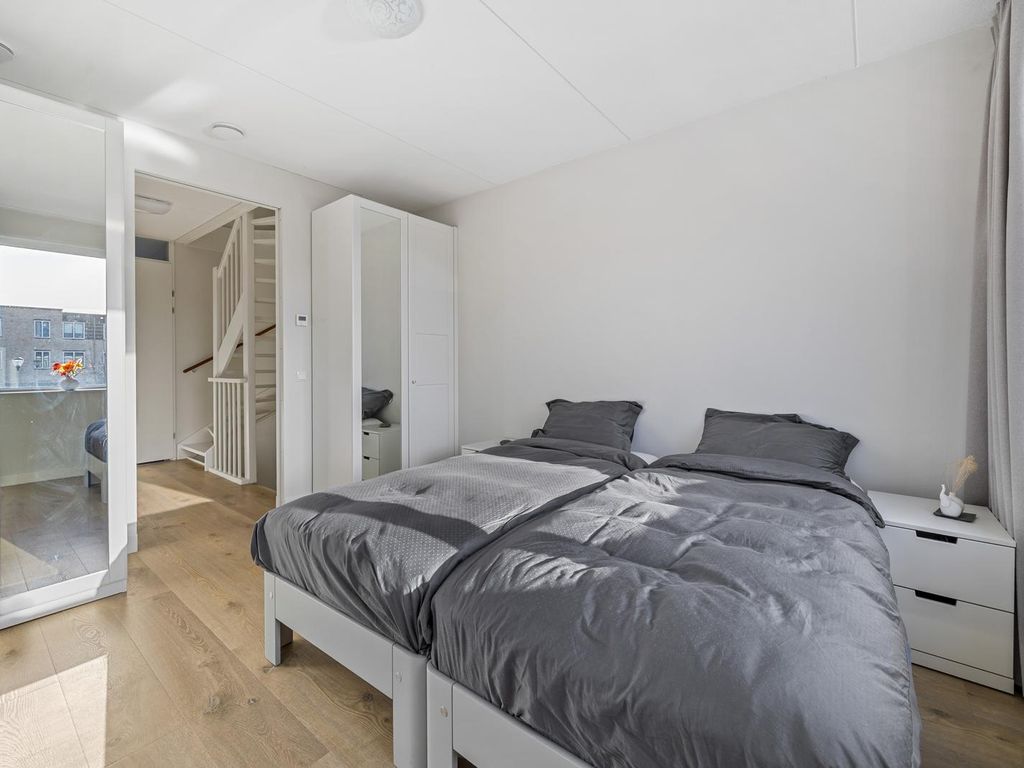 Fresiatuin 2, Pijnacker