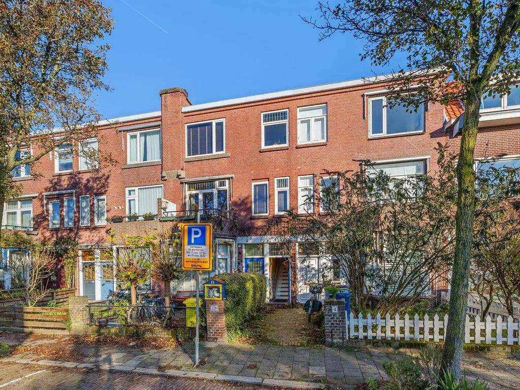 Dahliastraat 8, Rijswijk