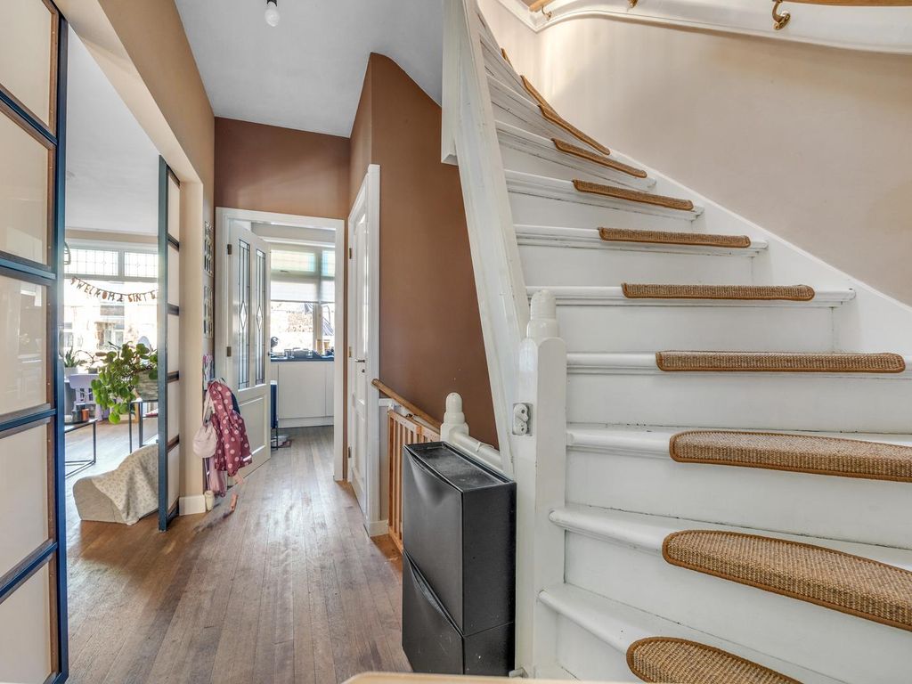 Dahliastraat 8, Rijswijk