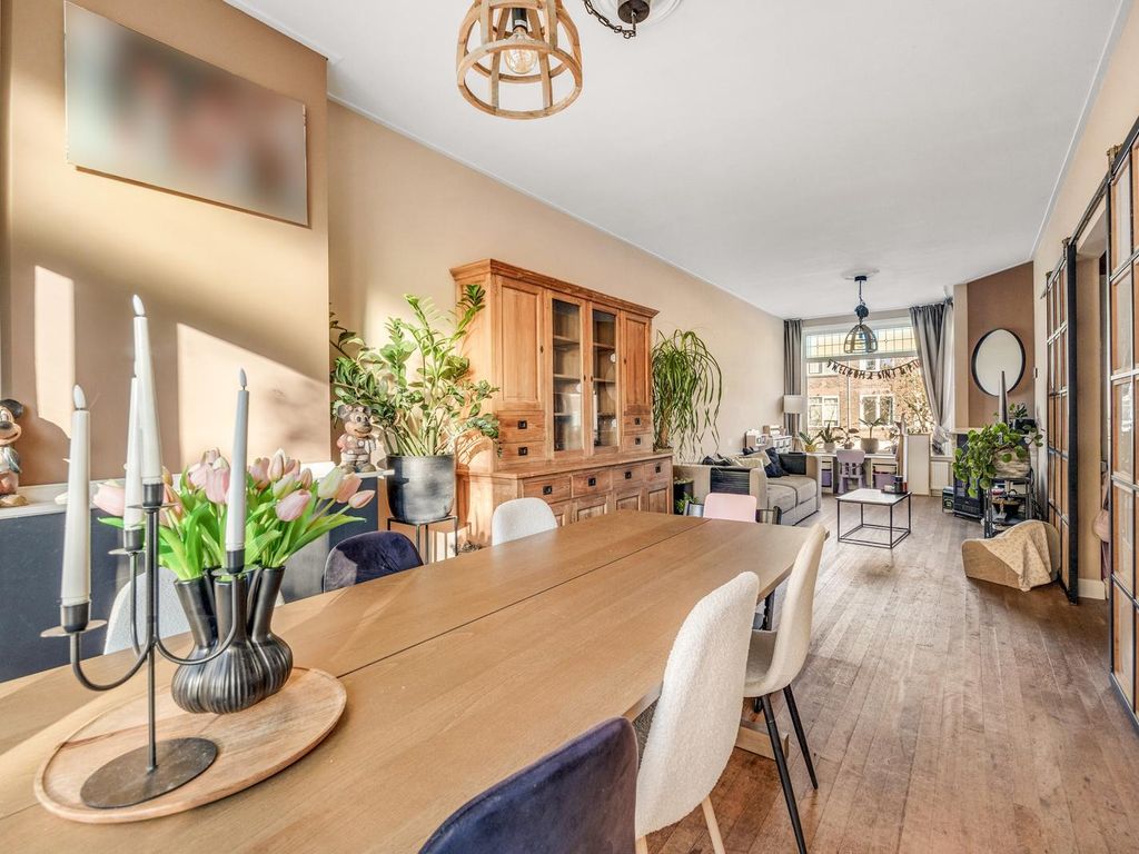 Dahliastraat 8, Rijswijk