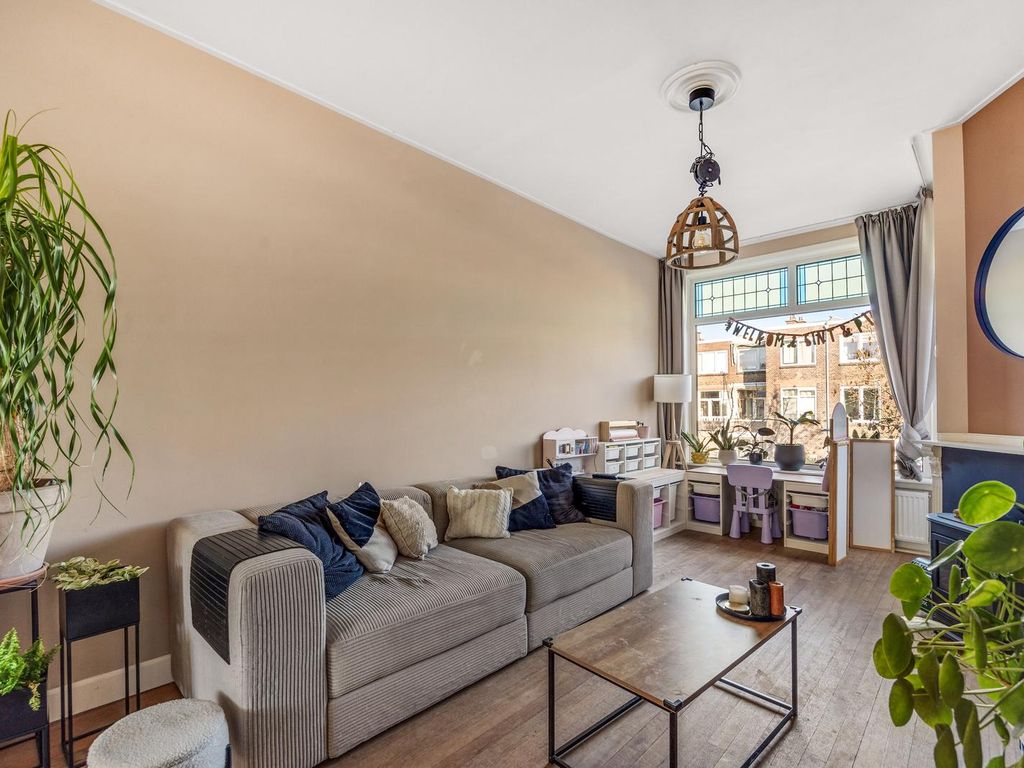 Dahliastraat 8, Rijswijk