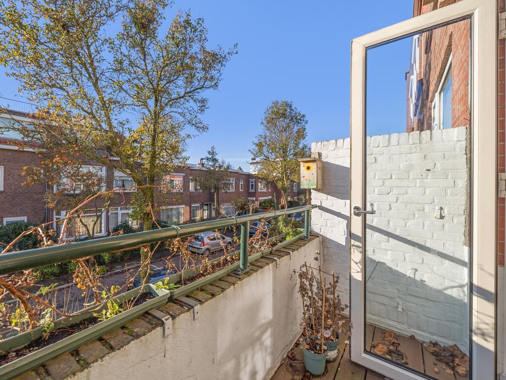 Dahliastraat 8, Rijswijk