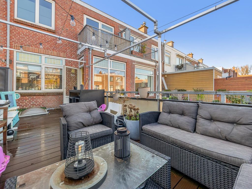 Dahliastraat 8, Rijswijk