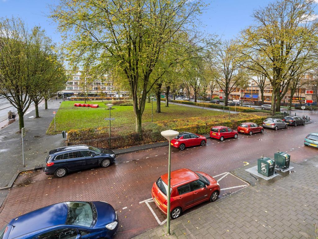 Castricumplein 2, 'S-Gravenhage