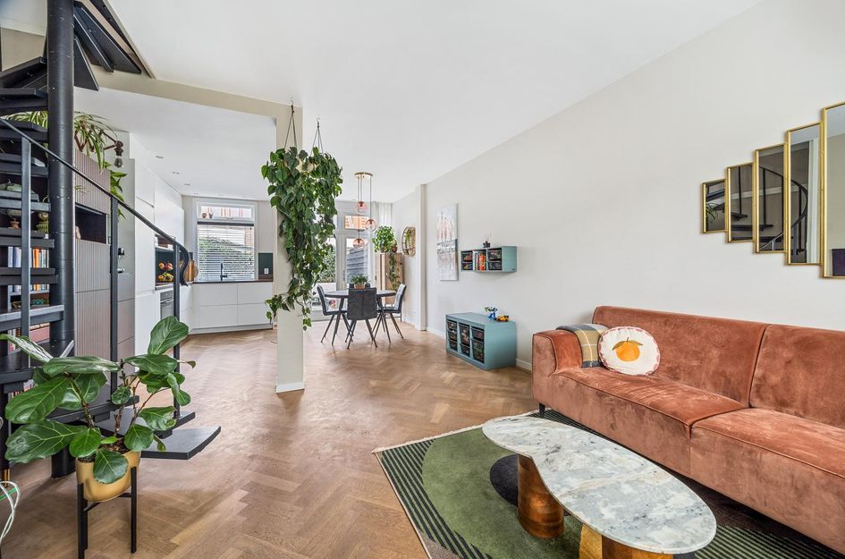 Carel Nakkenstraat 35