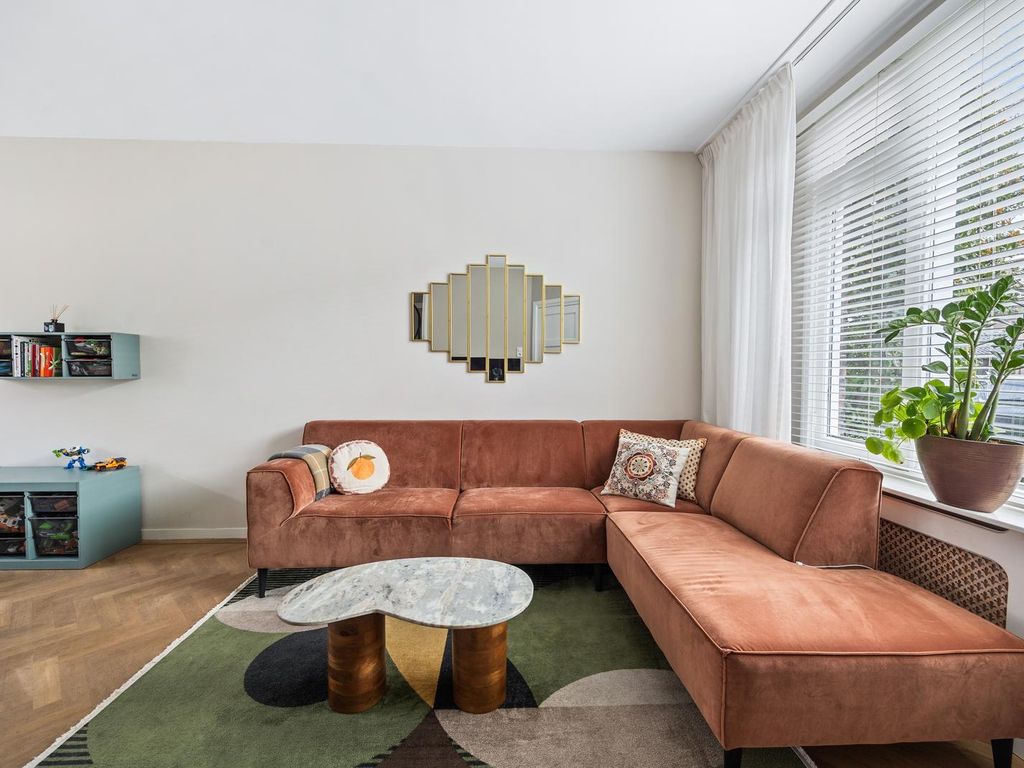 Carel Nakkenstraat 35, Rijswijk