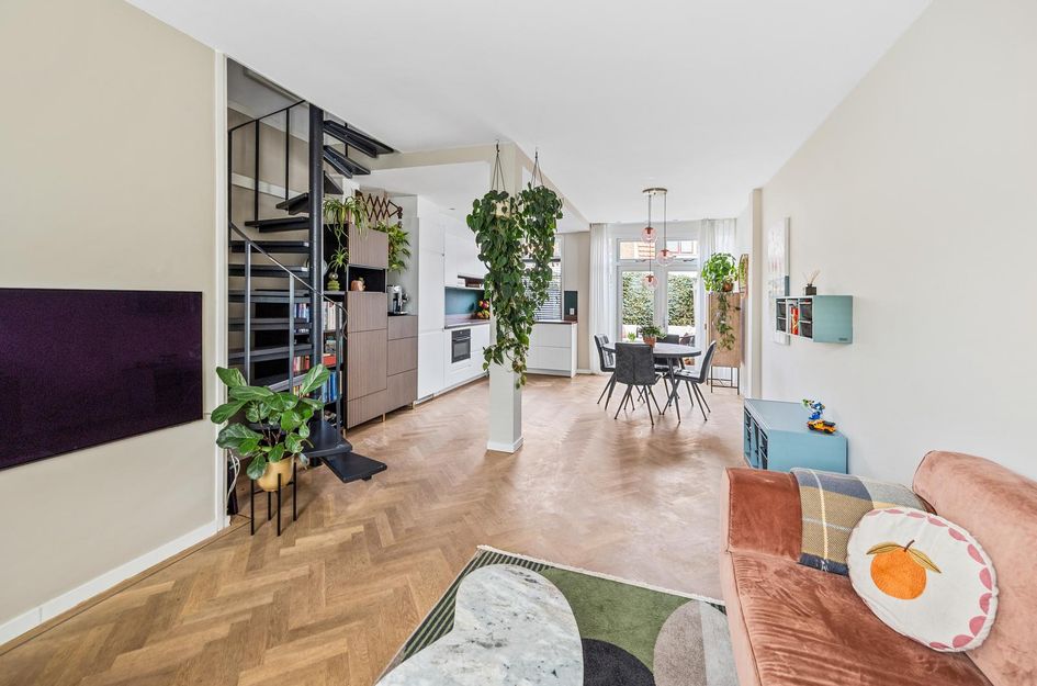 Carel Nakkenstraat 35