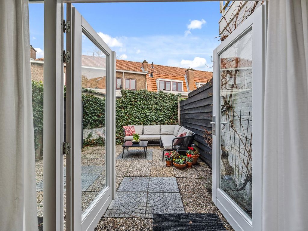 Carel Nakkenstraat 35, Rijswijk