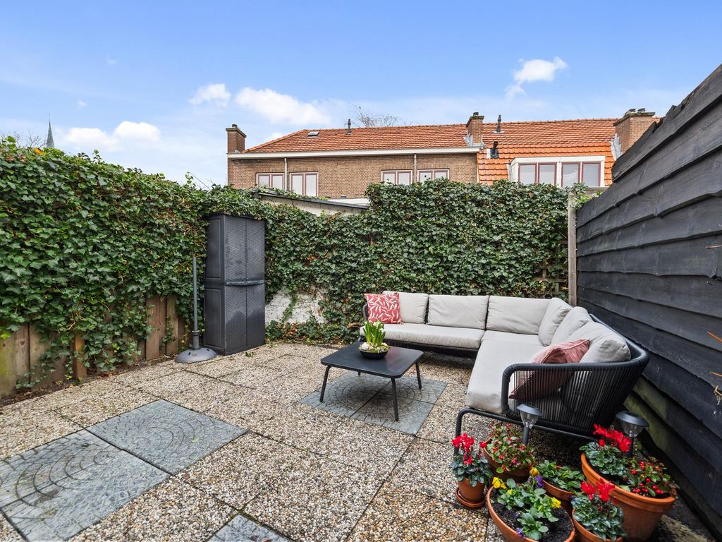 Carel Nakkenstraat 35, Rijswijk