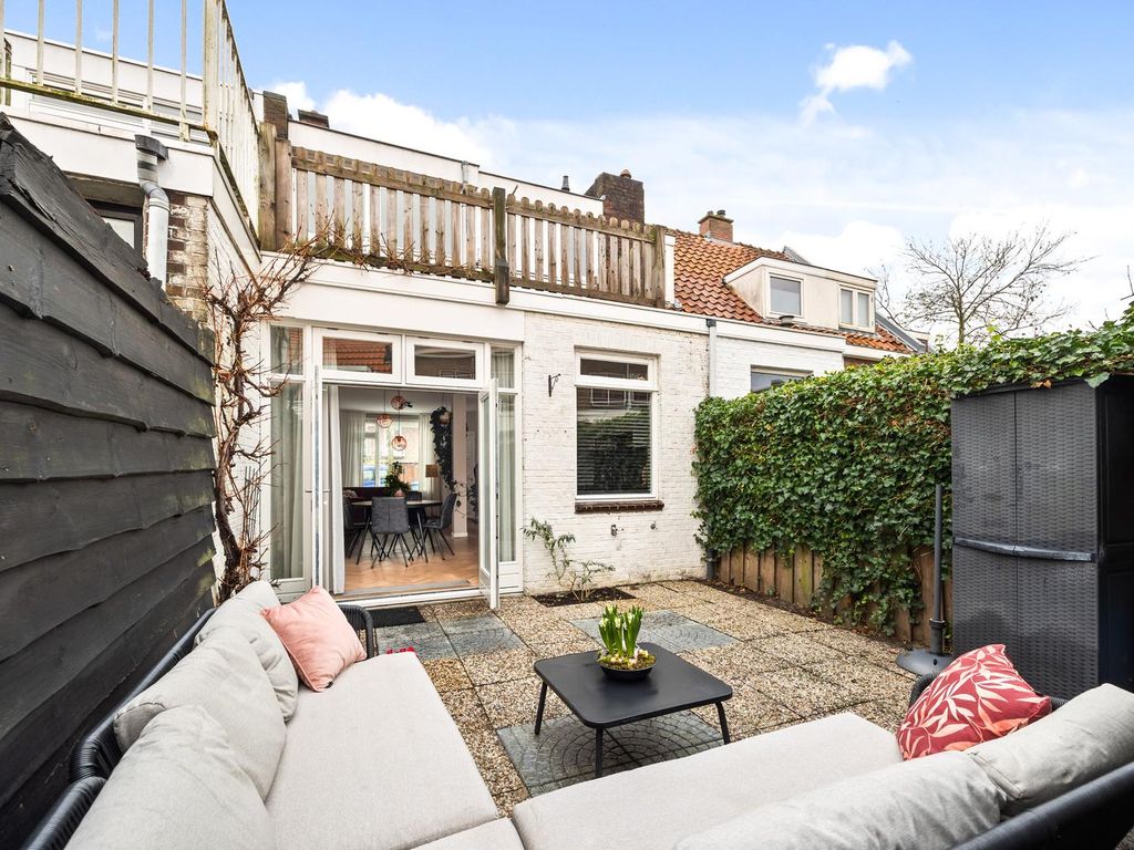 Carel Nakkenstraat 35, Rijswijk