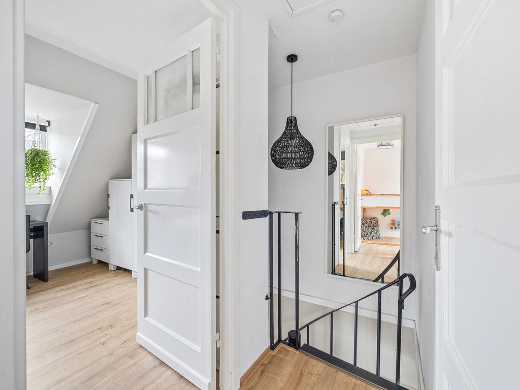 Carel Nakkenstraat 35, Rijswijk