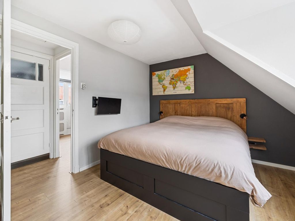 Carel Nakkenstraat 35, Rijswijk