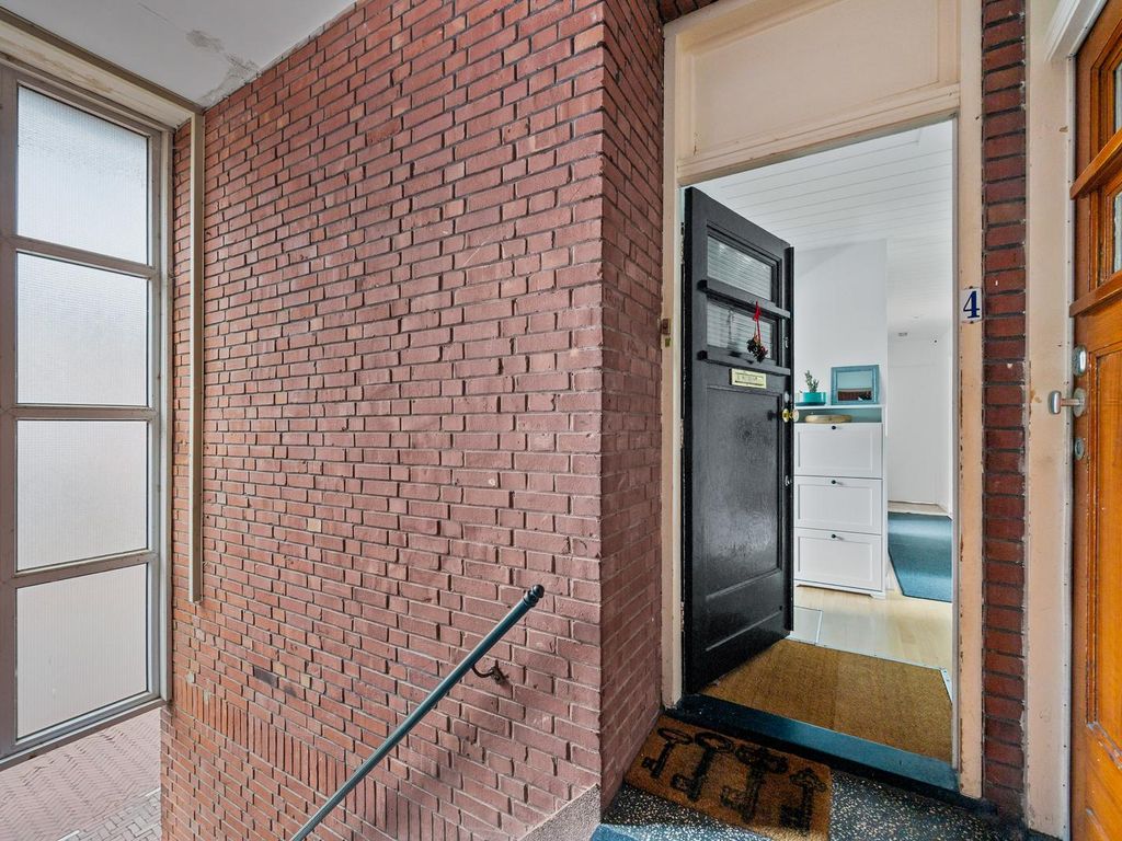 Vliegwielstraat 4, 'S-Gravenhage