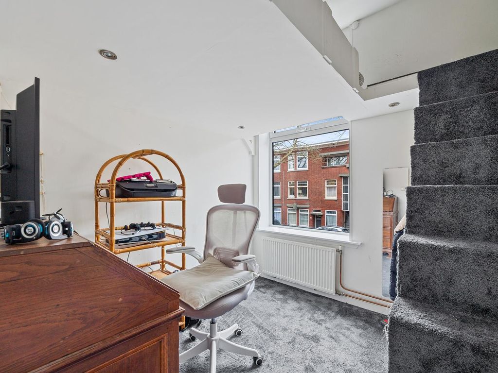 Vliegwielstraat 4, 'S-Gravenhage