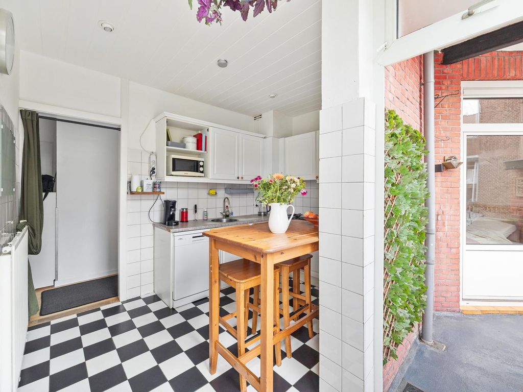 Vliegwielstraat 4, 'S-Gravenhage