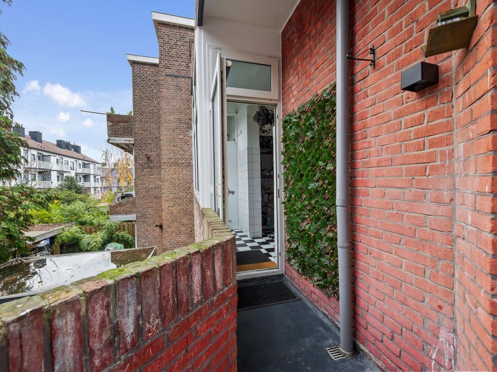 Vliegwielstraat 4, 'S-Gravenhage