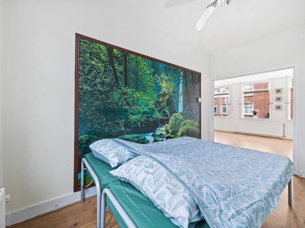 Pluvierstraat 272, 'S-Gravenhage