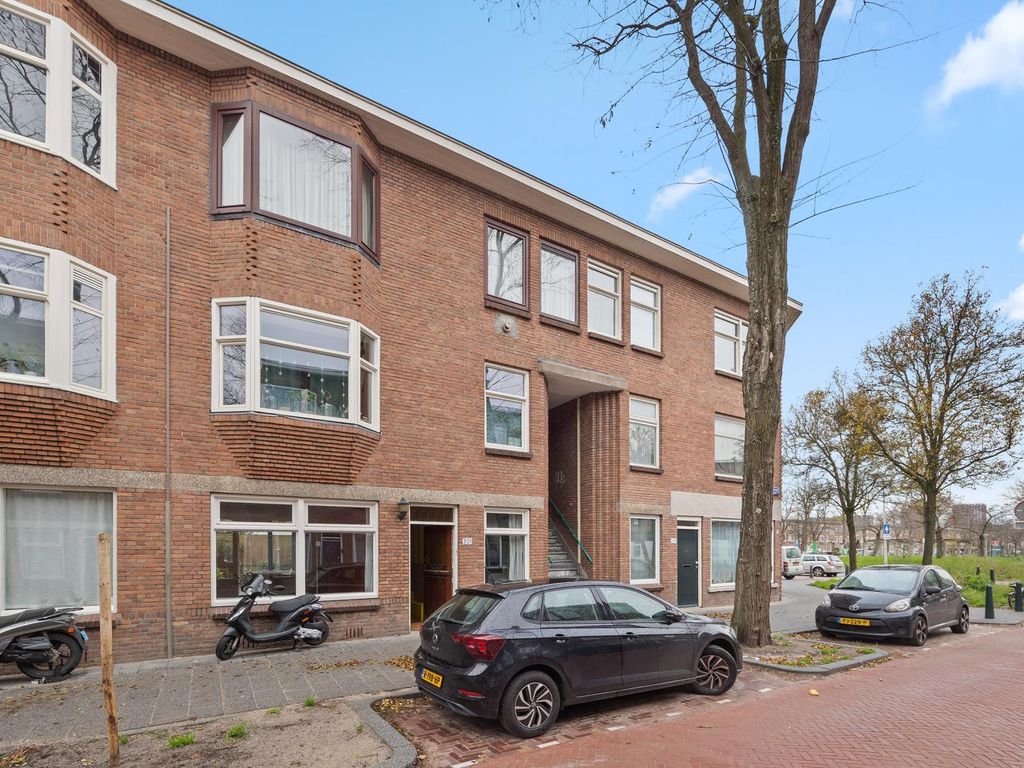 Deimanstraat 301, 'S-Gravenhage