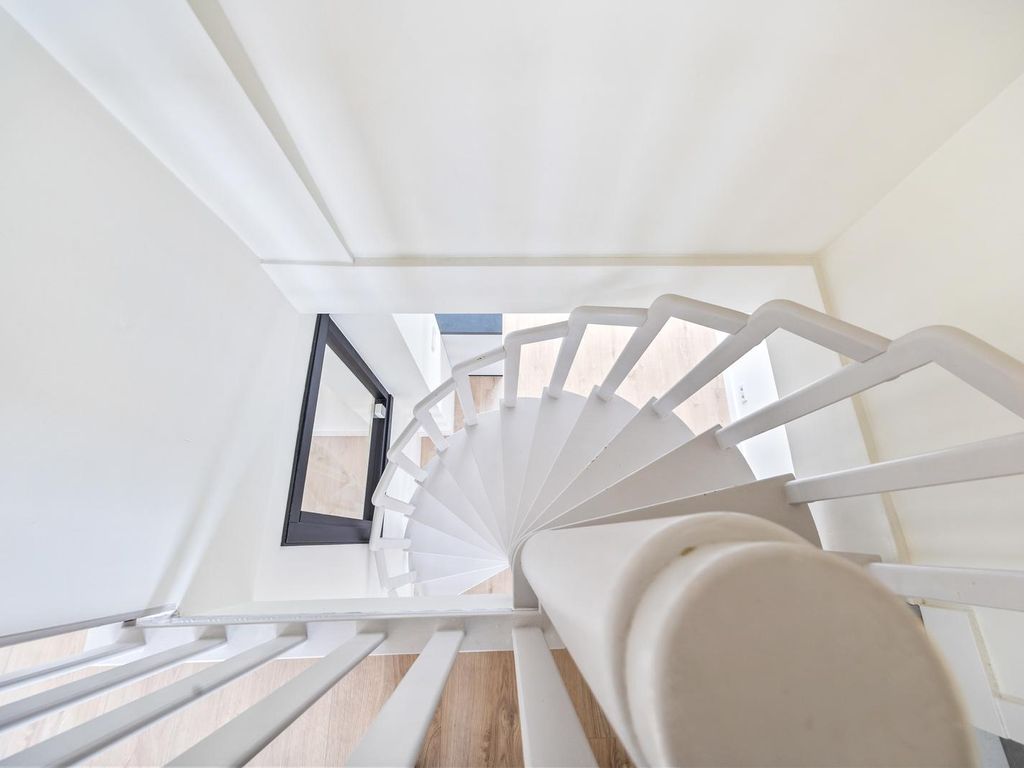 Leersumstraat 60, 'S-Gravenhage