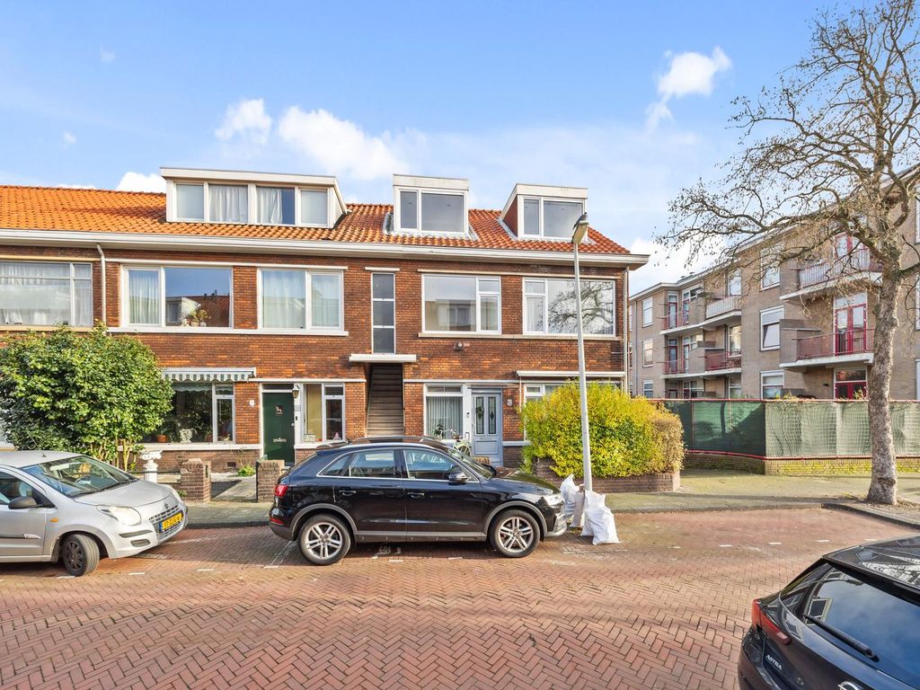 Leersumstraat 60, 'S-Gravenhage