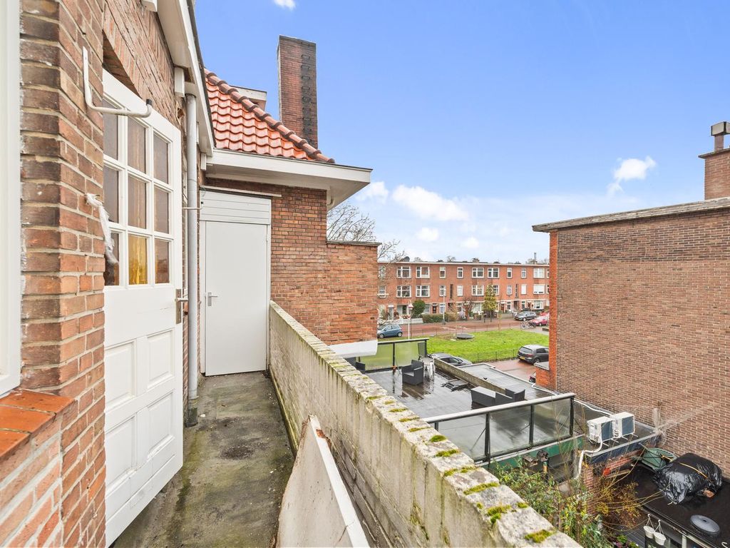 Allard Piersonlaan 272, 'S-Gravenhage