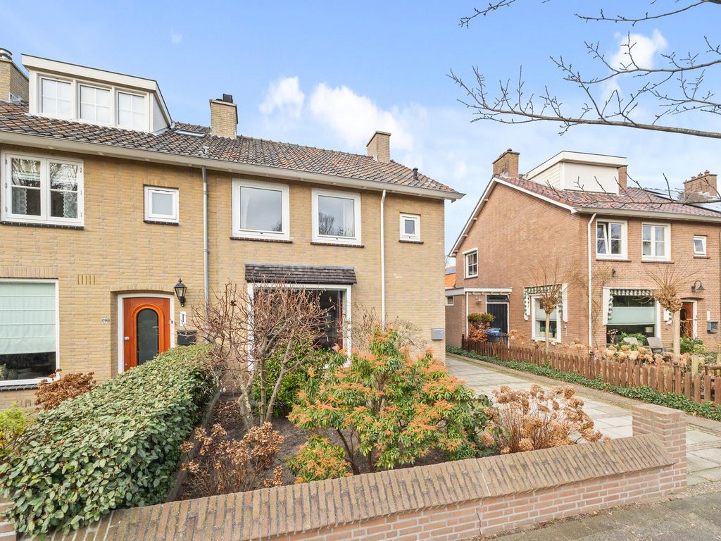 Molenstraat 108, Monster