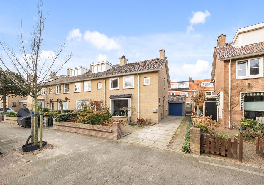 Molenstraat 108, Monster