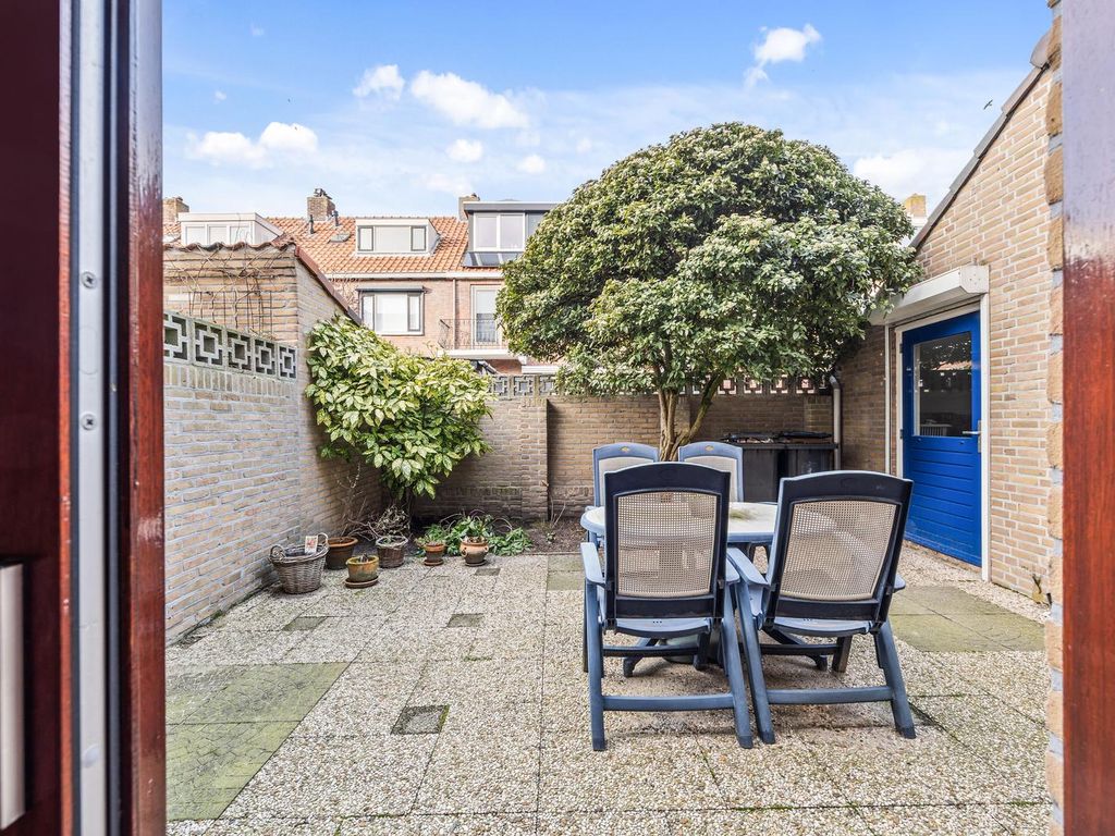 Molenstraat 108, Monster