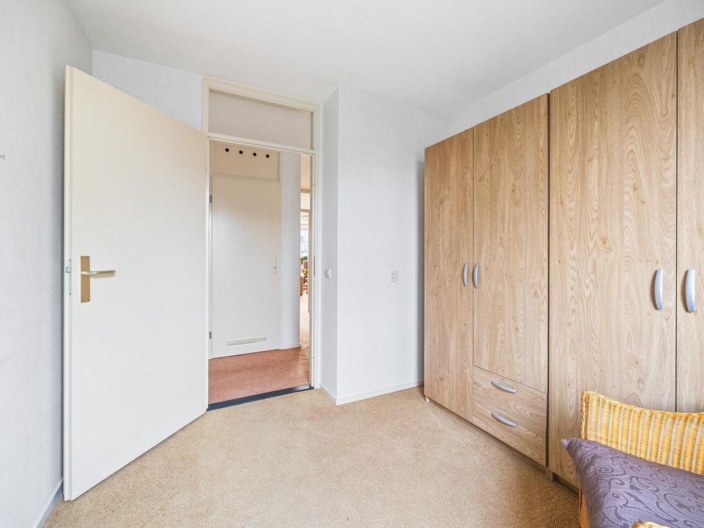 Van Egmondlaan 77, Wateringen