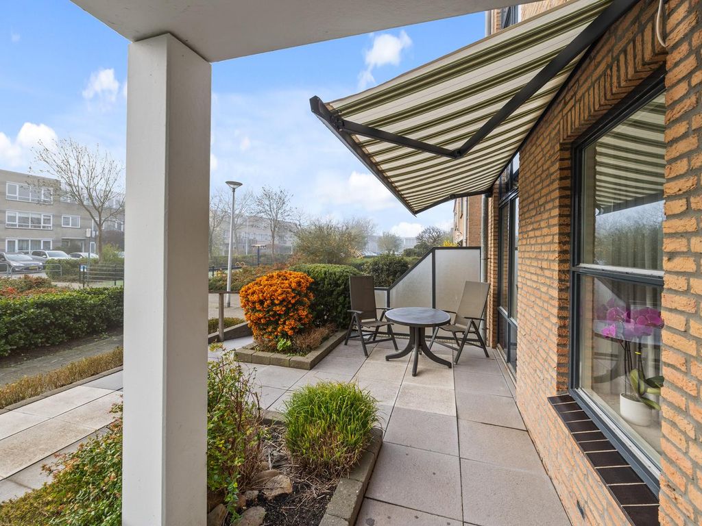 Van Egmondlaan 77, Wateringen