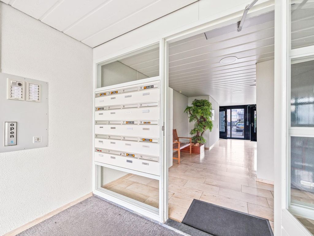 Van Egmondlaan 77, Wateringen