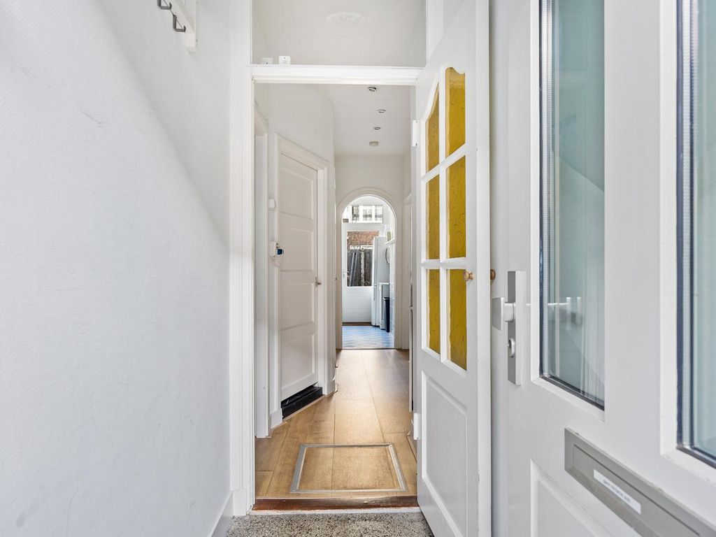 Linnaeusstraat 209, 'S-Gravenhage