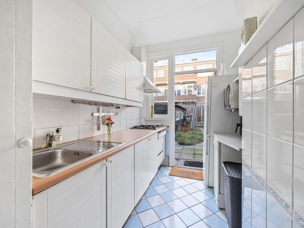 Linnaeusstraat 209, 'S-Gravenhage