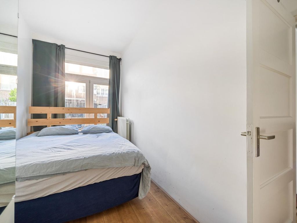 Linnaeusstraat 209, 'S-Gravenhage