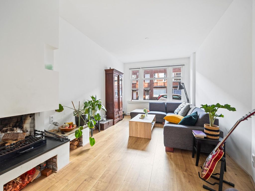 Linnaeusstraat 209, 'S-Gravenhage