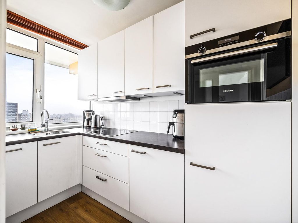 Zeesluisweg 168, 'S-Gravenhage