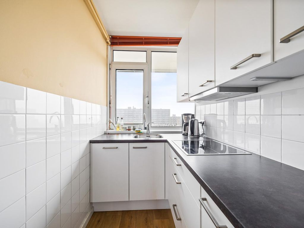 Zeesluisweg 168, 'S-Gravenhage