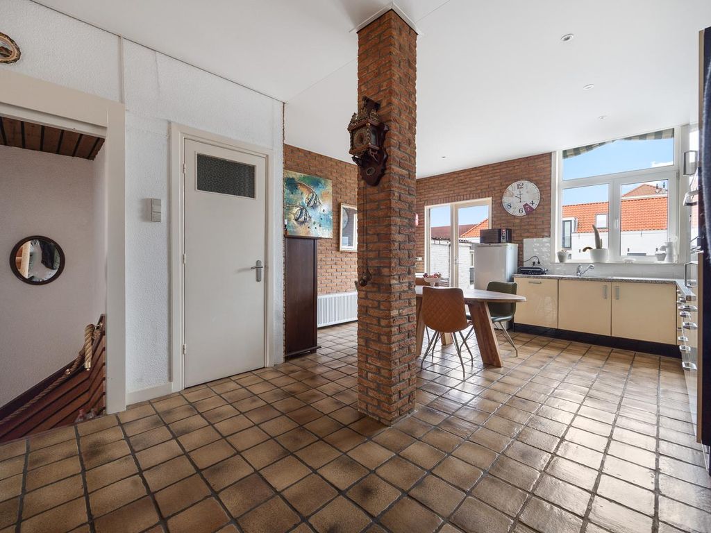 Badhuisstraat 83, 'S-Gravenhage