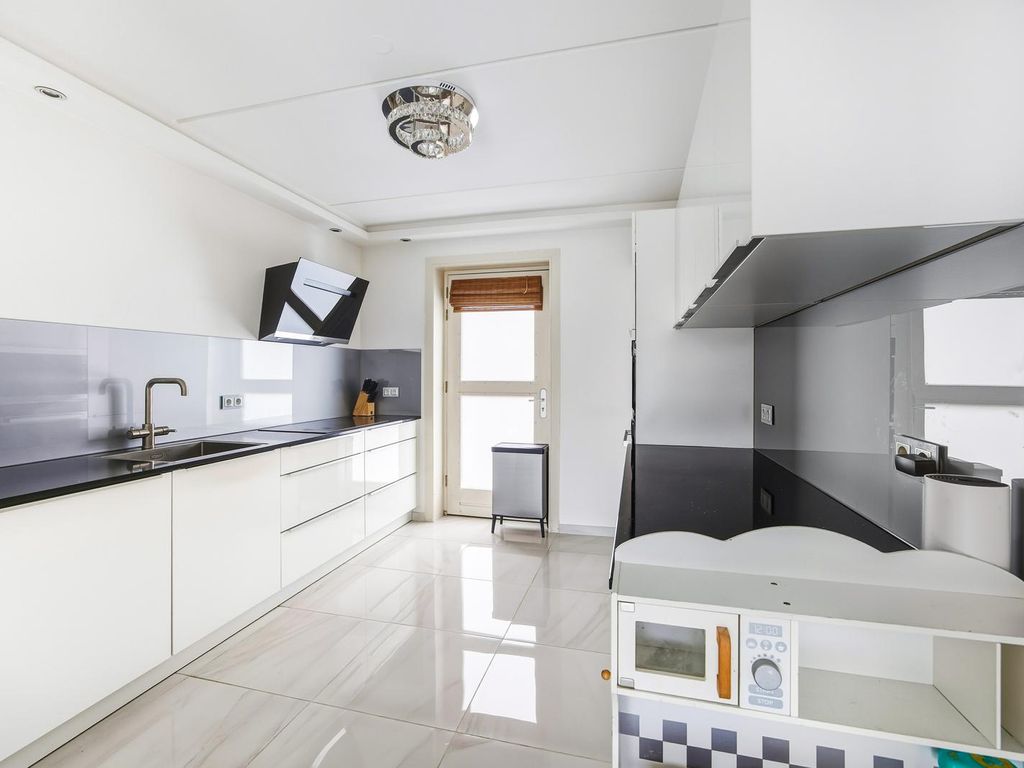 Klingwater 19, 'S-Gravenhage