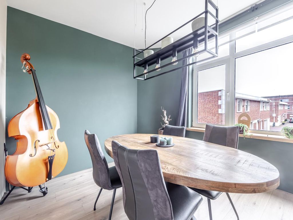 Pluvierstraat 369, 'S-Gravenhage