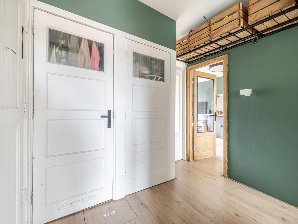 Pluvierstraat 369, 'S-Gravenhage