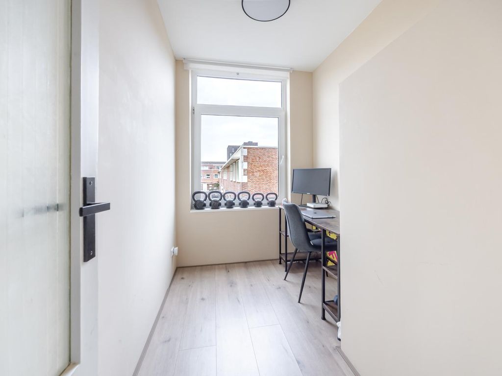 Pluvierstraat 369, 'S-Gravenhage