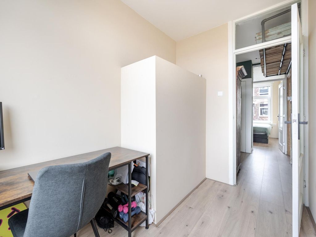 Pluvierstraat 369, 'S-Gravenhage