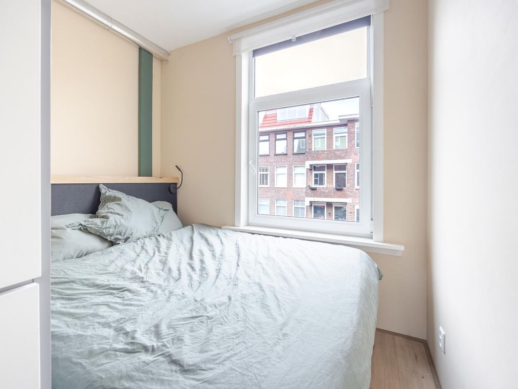 Pluvierstraat 369, 'S-Gravenhage