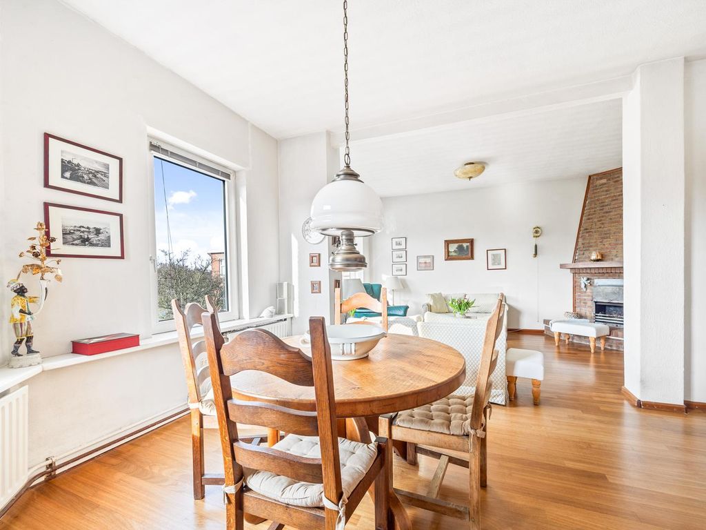 Deimanstraat 330, 'S-Gravenhage