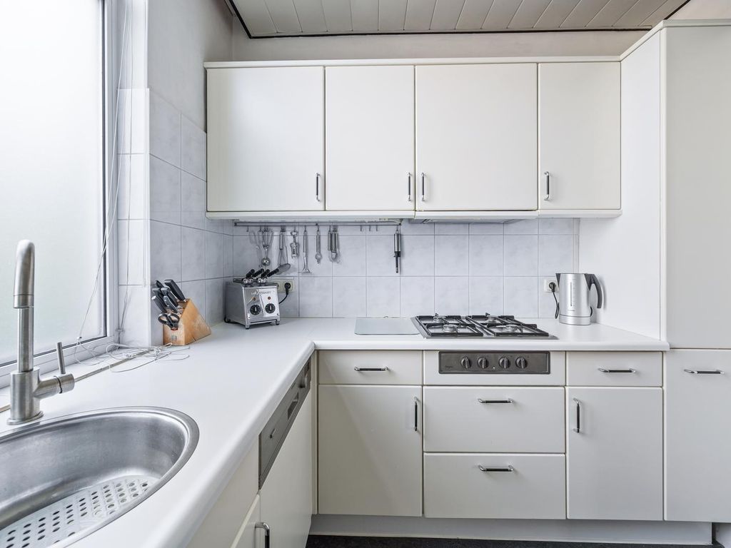 Deimanstraat 330, 'S-Gravenhage