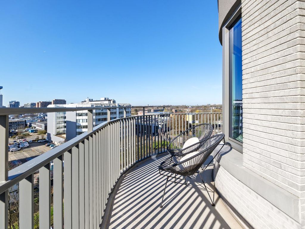 Burgemeester Elsenlaan 323F710, Rijswijk