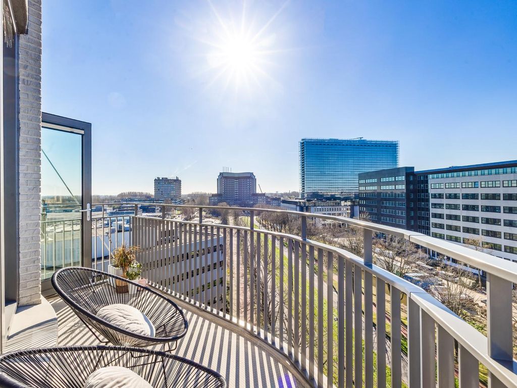 Burgemeester Elsenlaan 323F710, Rijswijk