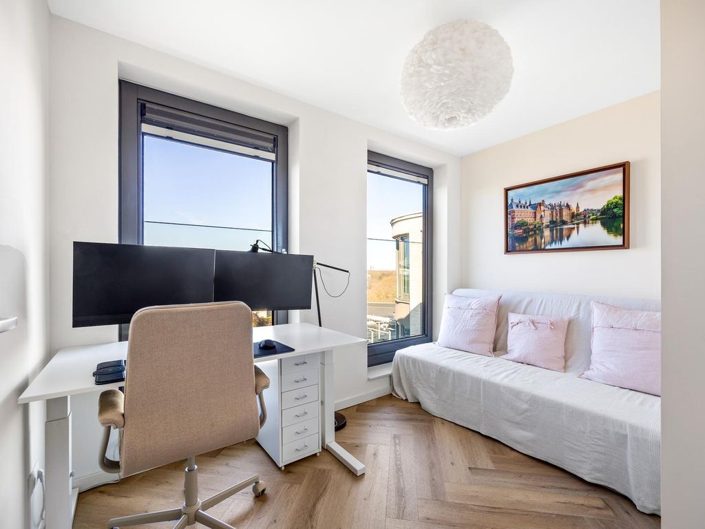 Burgemeester Elsenlaan 323F710, Rijswijk