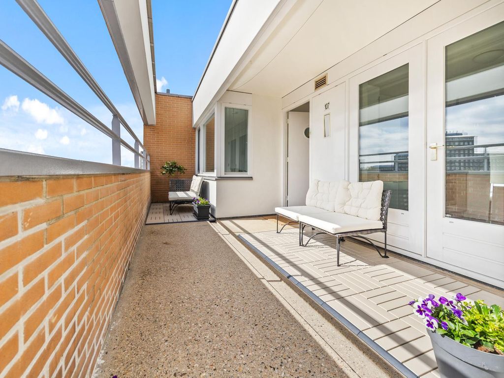 Ammunitiehaven 107, 'S-Gravenhage